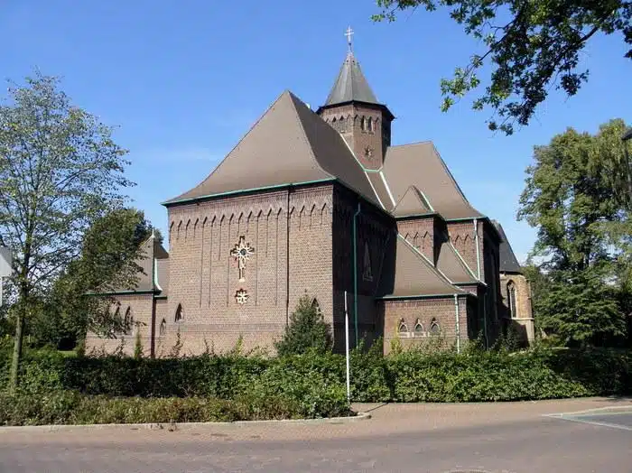 Eppinghoven Kirche Kischkel Immobilienmakler