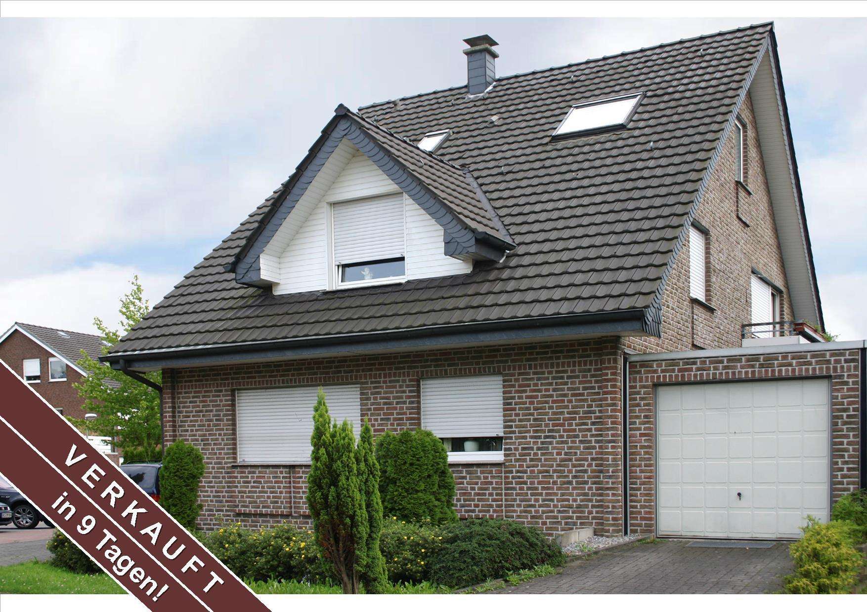 Moderne Doppelhaushälfte mit Ausbaupotential in Hiesfeld, 46539 Dinslaken, Doppelhaushälfte